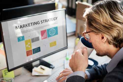 Why B2B Companies Waste Their First Year in Global Social Media